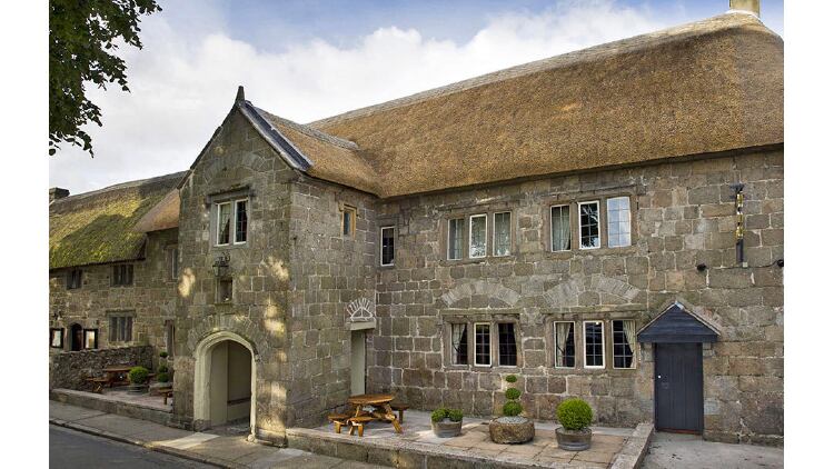 Three-Crowns-Newton-Abbot-Devon_2.jpg