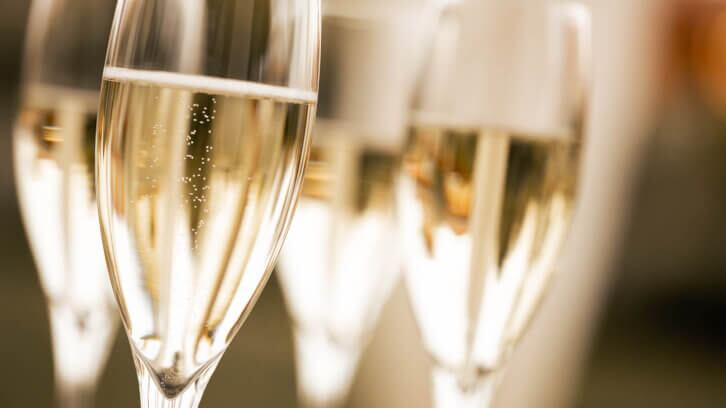 M-B-defends-pubs-refusal-to-serve-child-apple-juice-in-champagne-flute-on-NYE.jpg