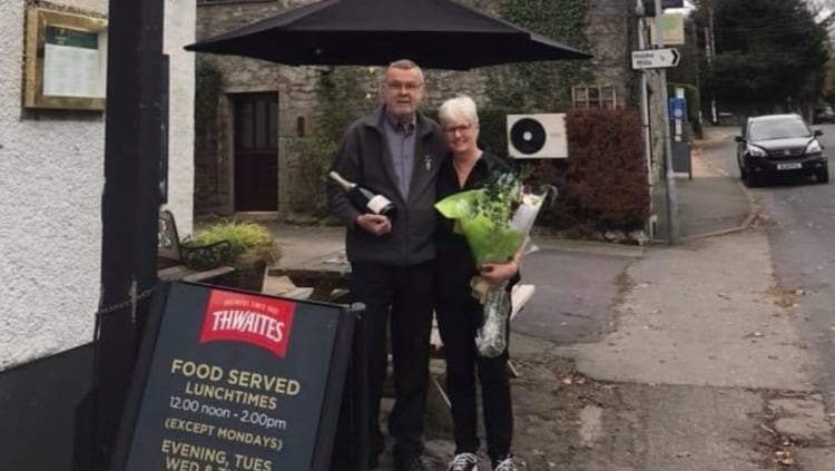 The-Smithy-Inn-couple.jpg