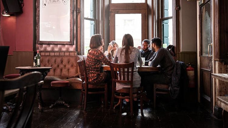 Sales-in-pubs-down-7-vs-2019-during-week-of-rail-strikes.jpg