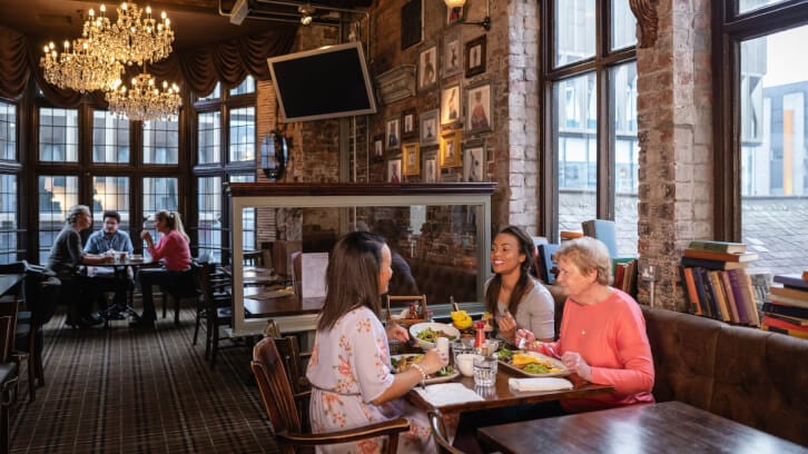 Bidfood-consumers-trends-in-the-eating-out-market-for-2024.jpg