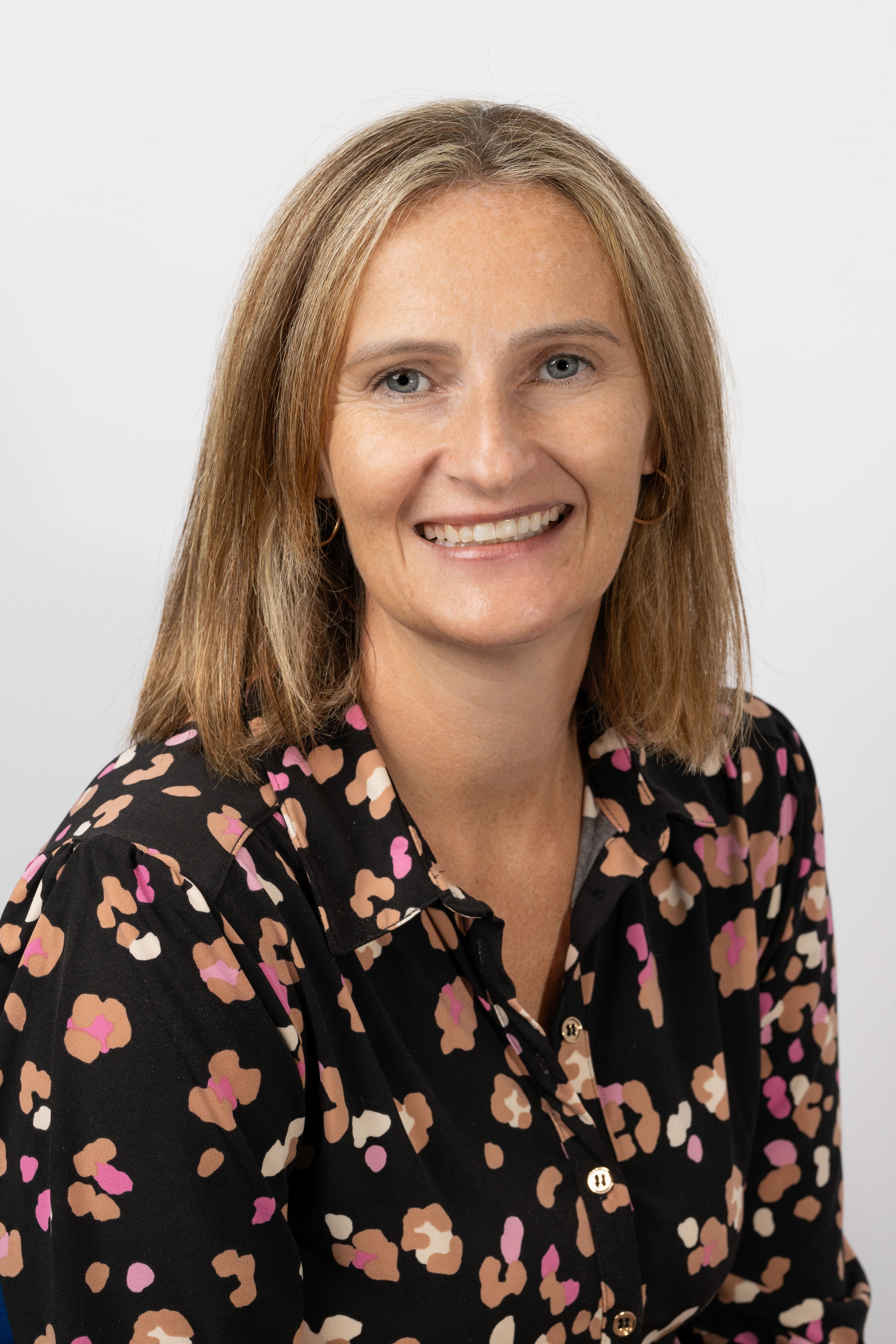 Jen Sloyan, Valiant Pubs