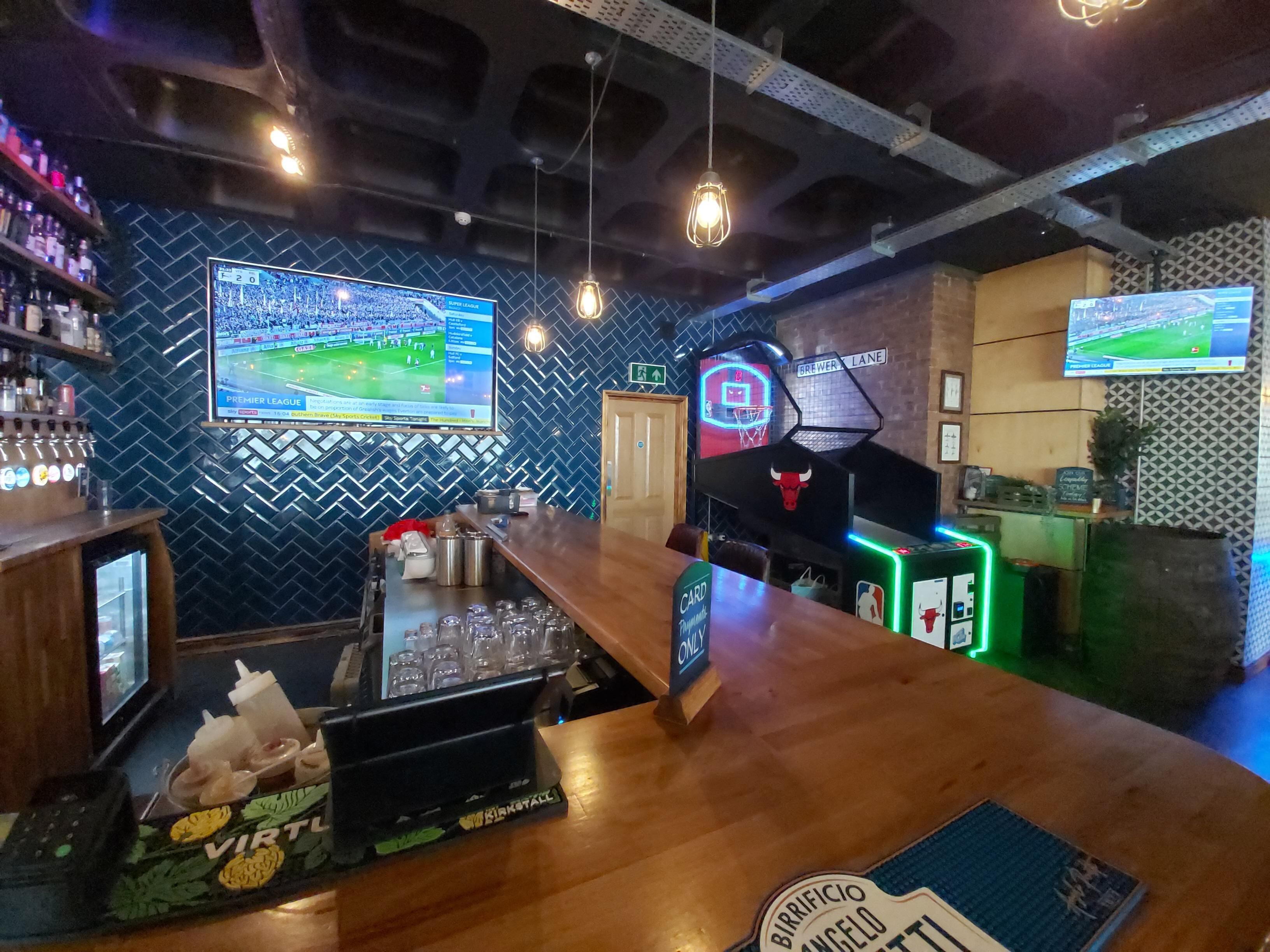 Pinnacle Sports & Games