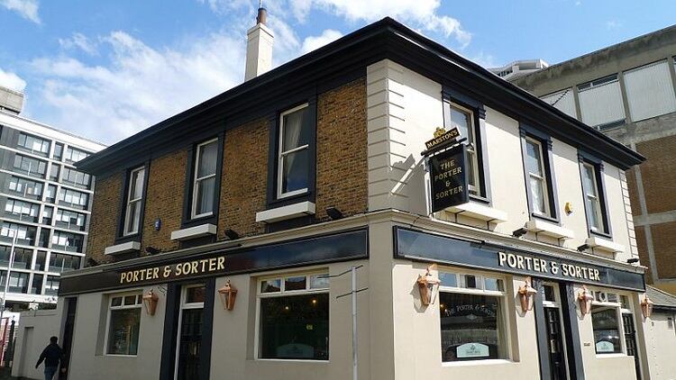 £180k fine for pub with mouse droppings found in kitchen