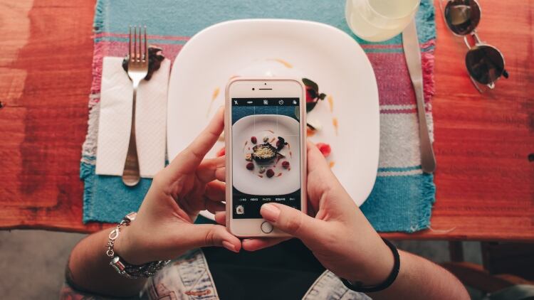 Is social media creating unrealistic expectations around food?