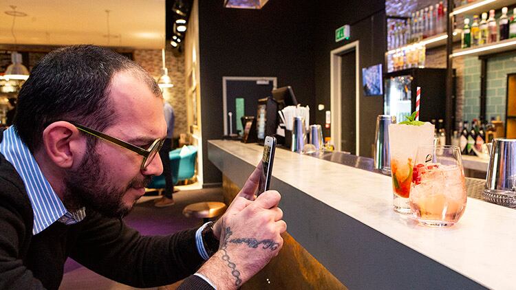 How to make a drink Instagrammable