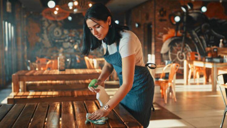 Number of licensees employed in sector the same as 2019