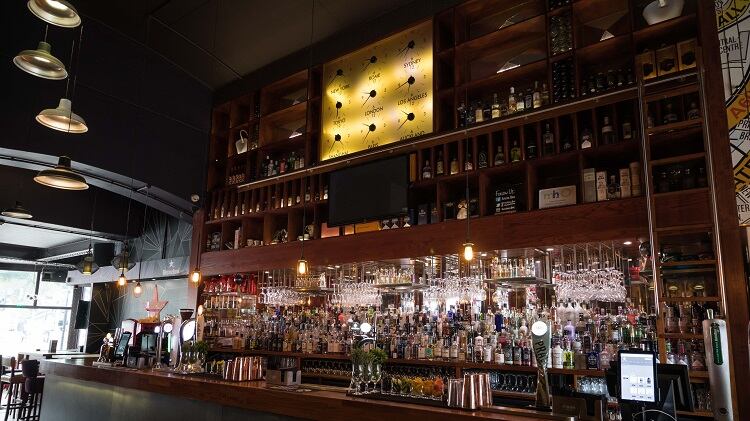 Atlas-Bar-Manchester-Hi-Res-Back-Bar.jpg