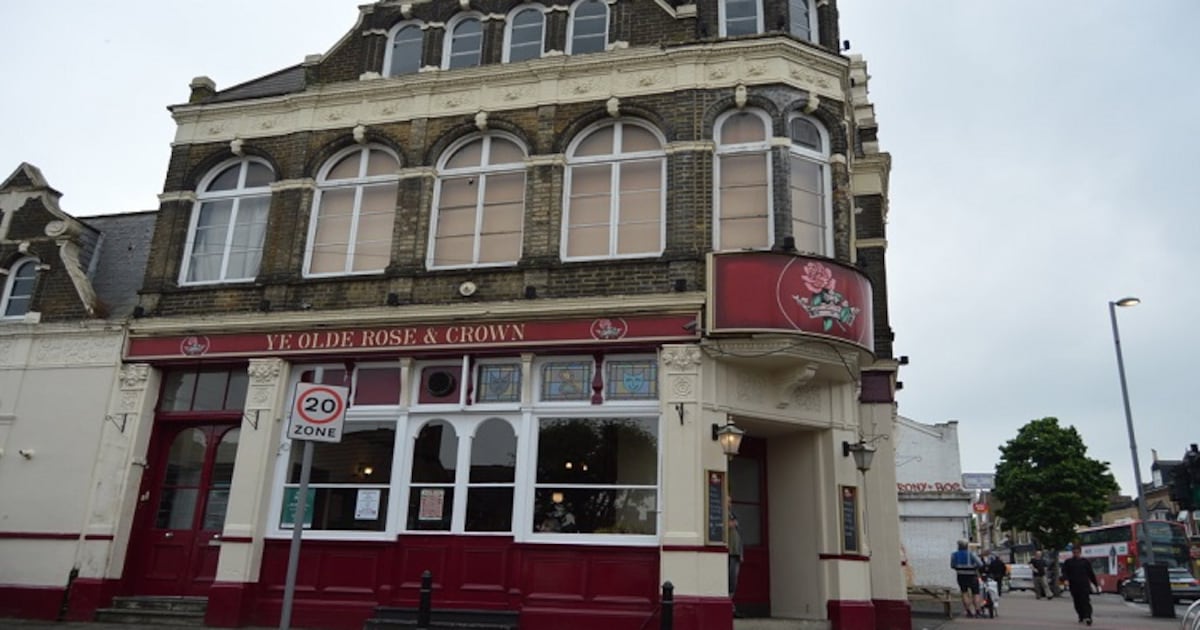 Ye Olde Rose and Crown Theatre Pub free of tie from Ei Group