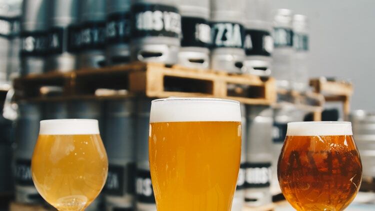 Supermarket beer sales still significantly outperforming pubs