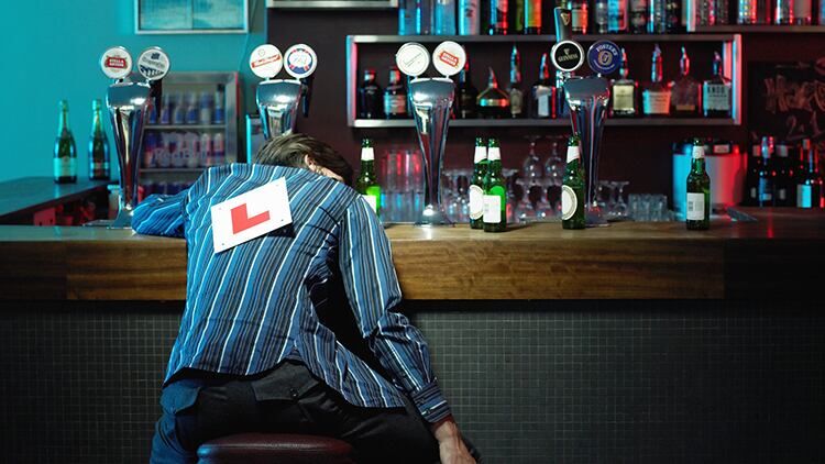 Pub-crawls-are-top-way-to-celebrate-stag-and-hen-dos.jpg