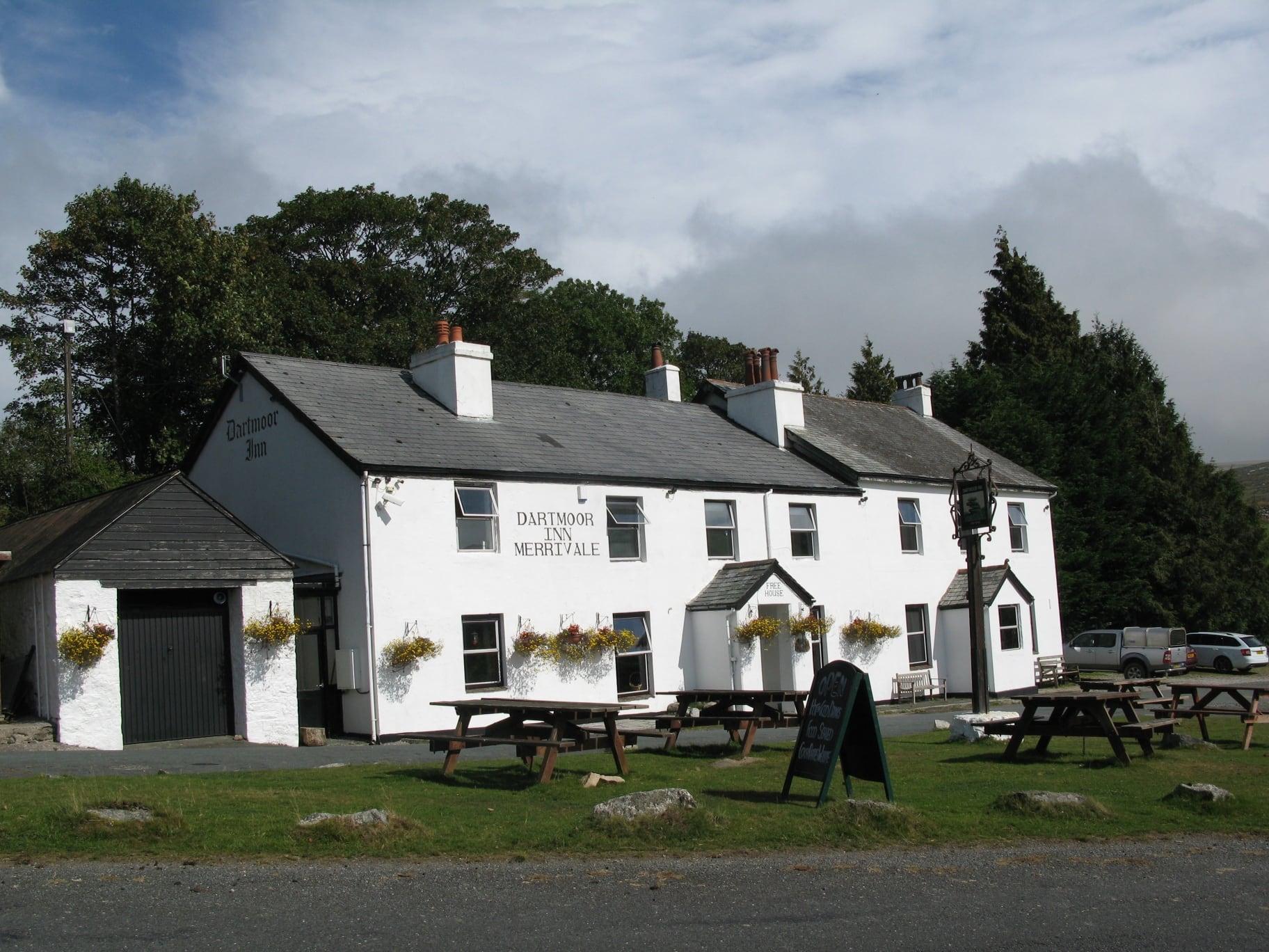 Dartmoor-Innweb.jpg