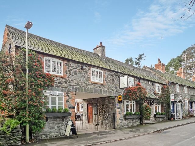 Wheatsheaf-Inn.jpg