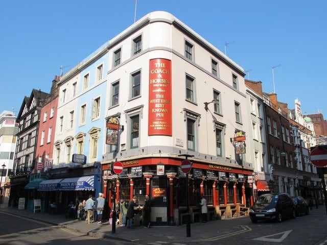 Mike-Quinn-coach-horses-geograph.jpg