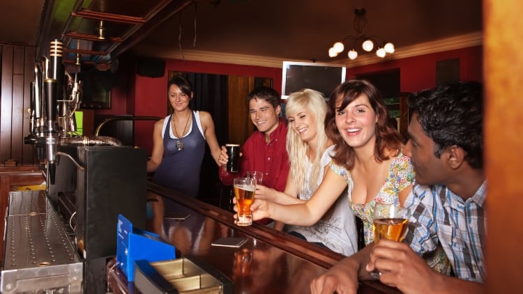 Office-Christmas-parties-return-to-pub-YOY-sales-up.jpg