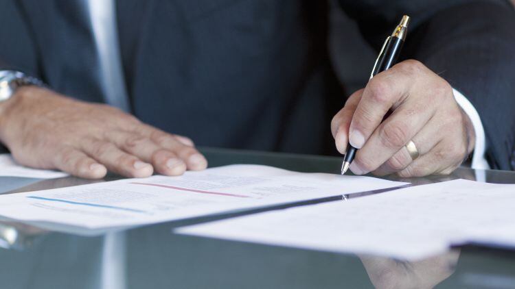 Hundreds of sector bosses call on Sunak to hold 12.5% VAT