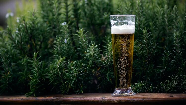Operators back plan to let drinkers spill onto pavements post-lockdown