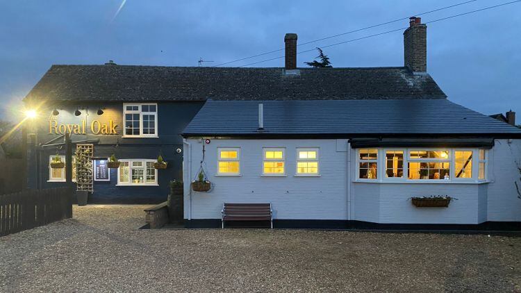 Cambridgeshire-community-village-pub-reopens.jpg