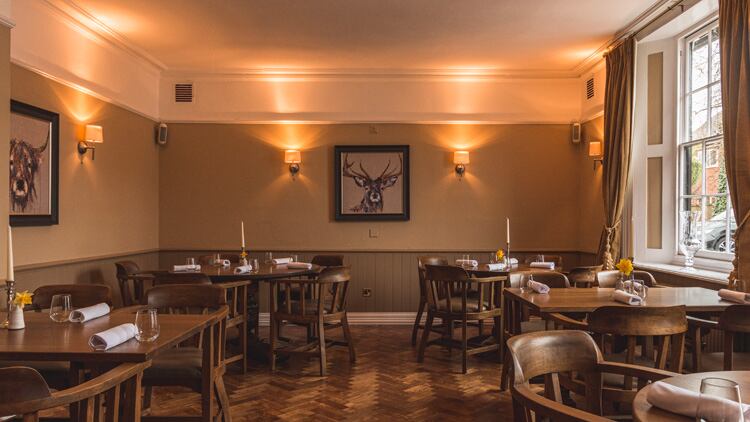 Kent-duo-restaurant-tables.jpg