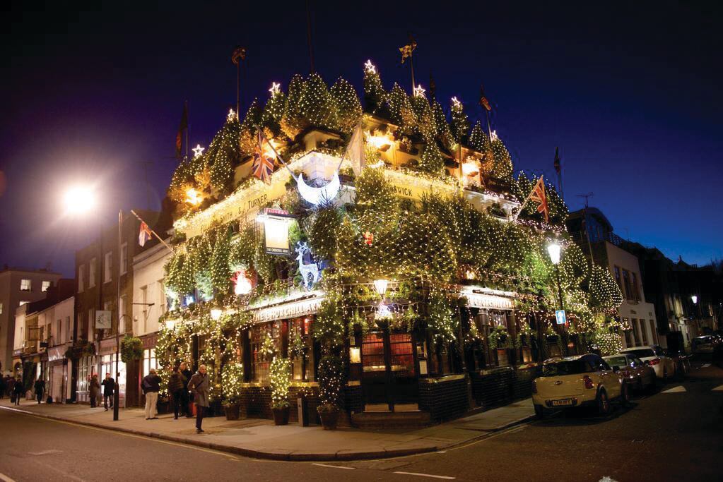 Churchill-Arms-Kensington_Xmas-exterior_Facebook.jpg
