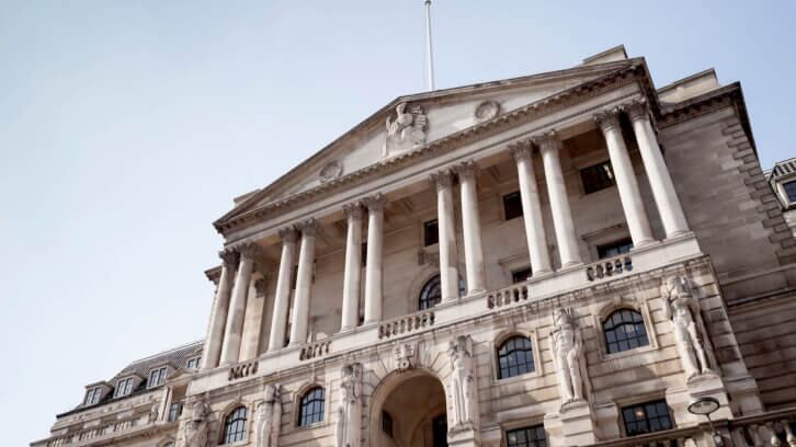 BoE freezes interest rates and predicts fluctuating inflation 