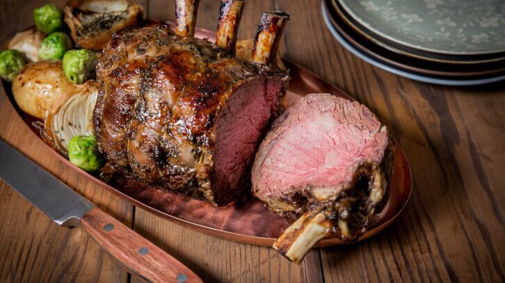 Lamb-on-pub-menus-should-be-on-specials-board-for-Easter.jpg