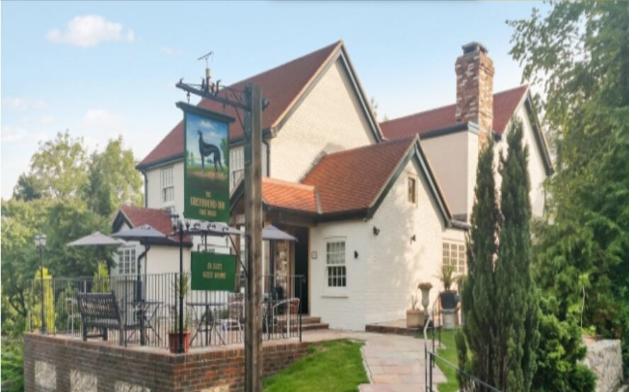 The-Greyhound-Hever.png