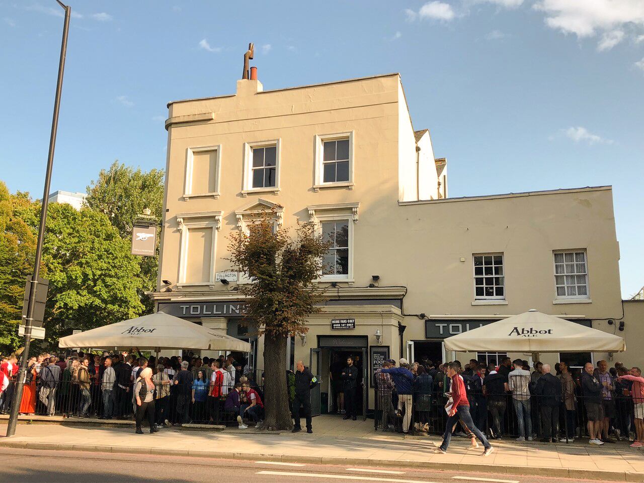 Main-feature-image-The-Tollington-2.jpg