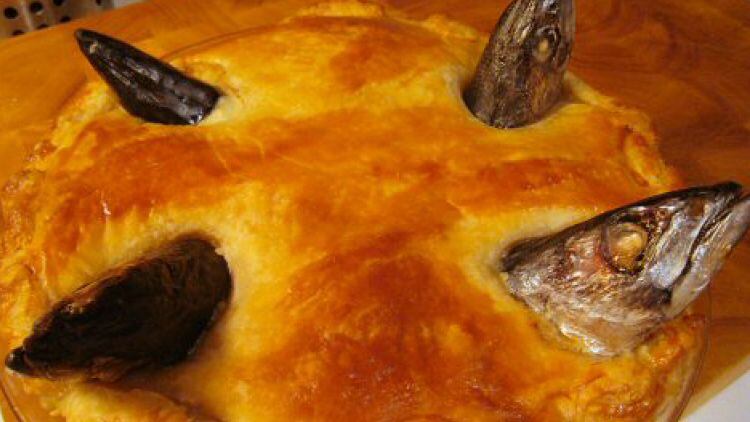 Baked_stargazy_pie-1.jpg