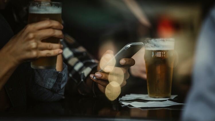 Pubs ‘cannot continue’ amid self-isolation shortages