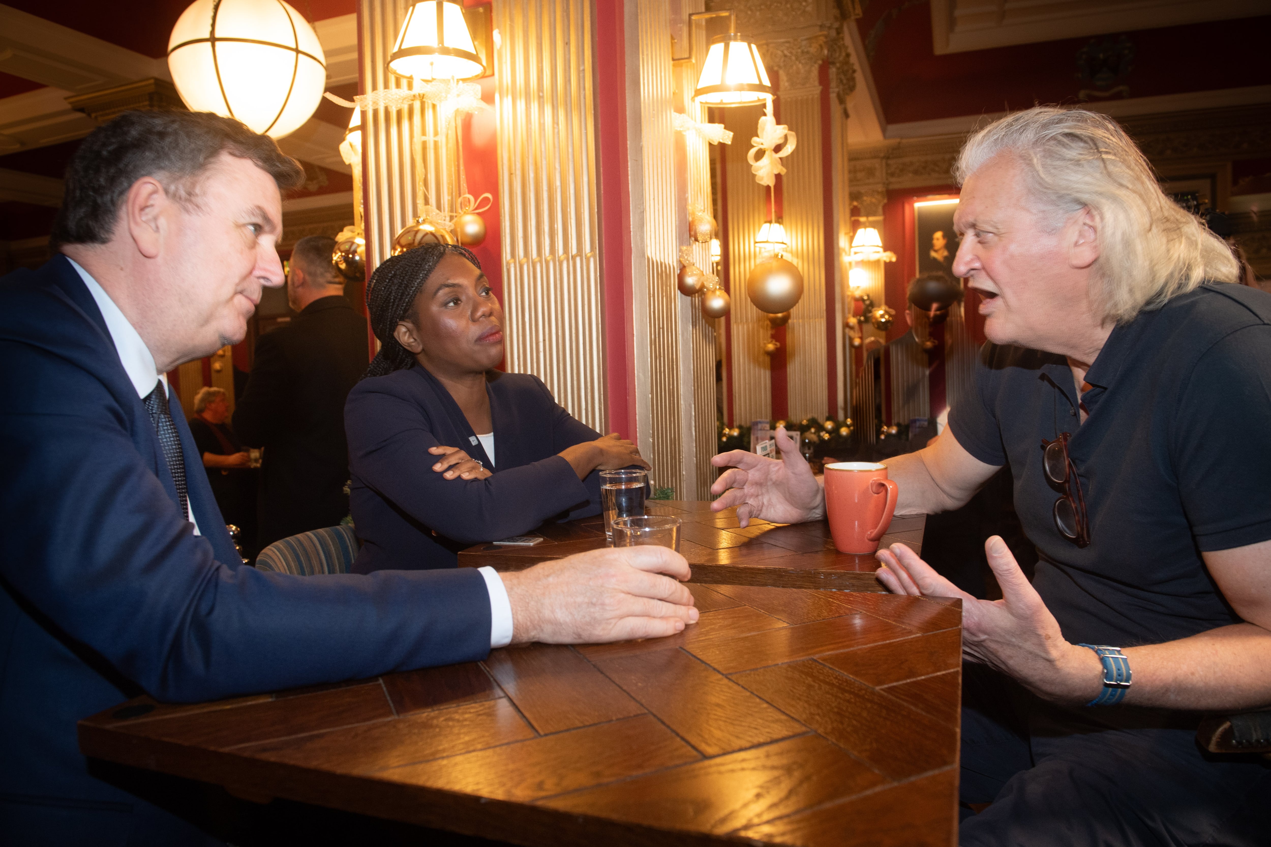 Tim Martin meets with Conservatives to highlight importance of pubs