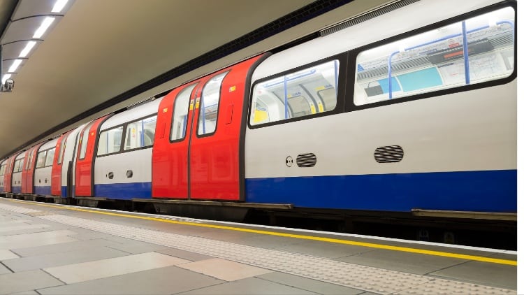 Tube strike cancellation 'too late' for sector 