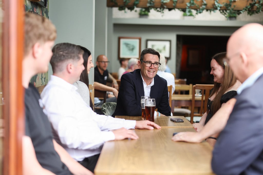 23/07/2026. Harlow, United Kingdom. Prime Minister Andy Burnham and Chancellor of the Exchequer John Healey visit the Hare pub as the government announces a 20 percent cut in business rates for pubs, clubs and live music venues. Picture by Simon Dawson / No 10 Downing Street
