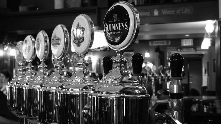How-to-avoid-pub-legal-breaches.jpg