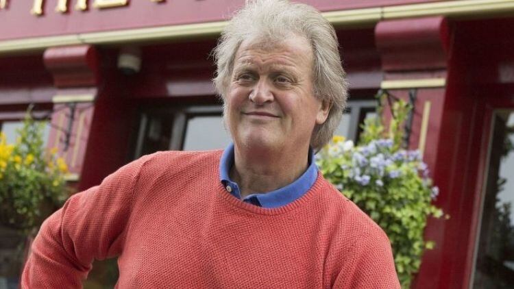 Wetherspoons-pubs-sales-see-decline-in-half-year-to-January-2022.jpg