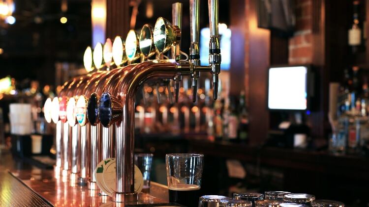 Hospitality-sector-reacts-to-pub-closure-figures-October-2023.jpg