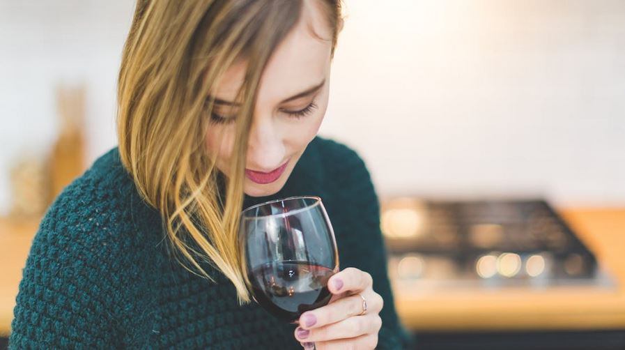 The price of a bottle of fizz could rise by 9p