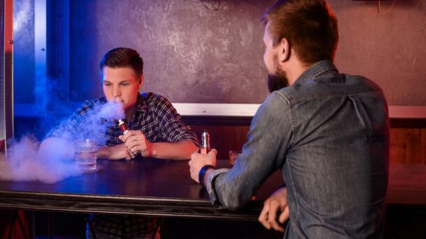 Vaping_with-credit.jpg
