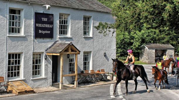 Pub-Awards-Best-Inn-finalist-The-Wheatsheaf-Inn-Kendal-Cumbria_strict_xxl.jpg