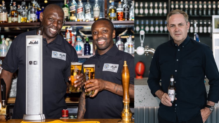 Asahi-Shaun-Goater-and-Shaun-Wright-Phillips-and-Steve-Young.jpg