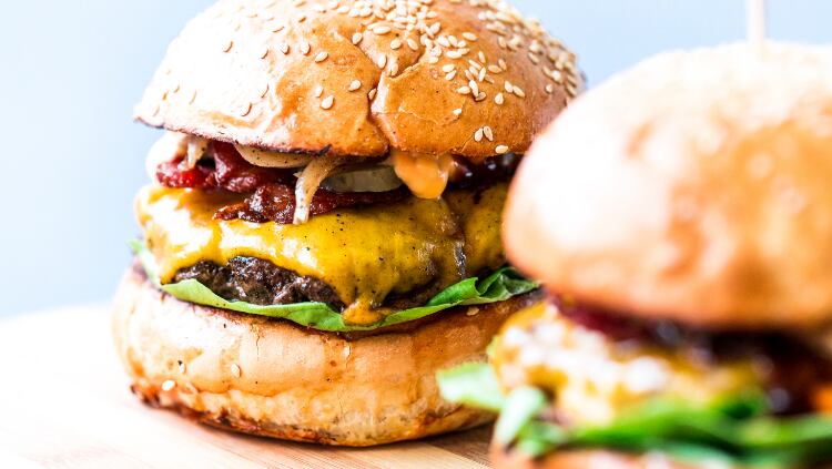 Fuller’s to hand out 100 free burgers & pints