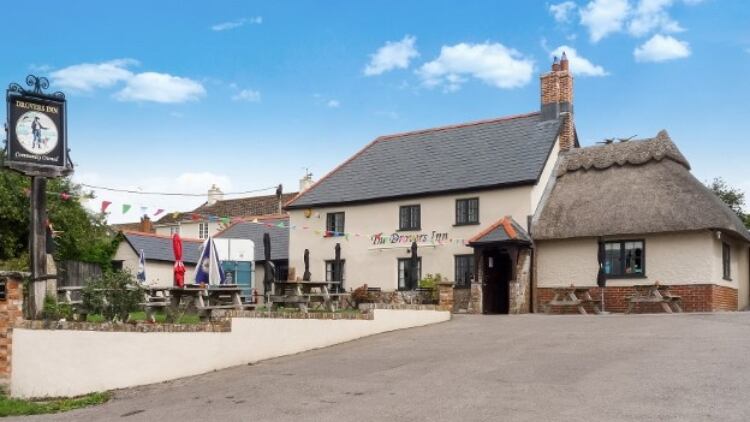 The-Drovers-Inn.jpg