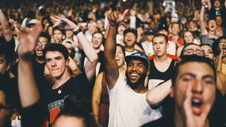What-creates-a-good-pub-atmosphere-during-sport.jpg