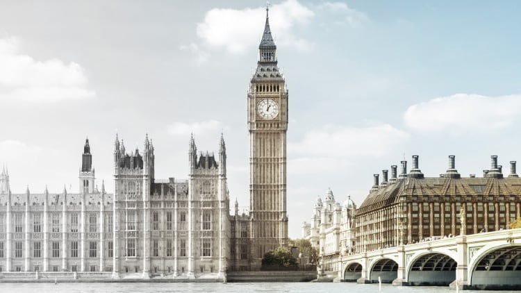 Pub-policy-in-Parliament-over-the-last-225-years.jpg