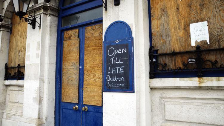 16 licensed venues closed per day from July to September