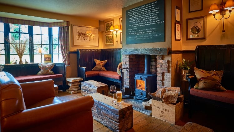 Lounge-Tim-Green.jpg