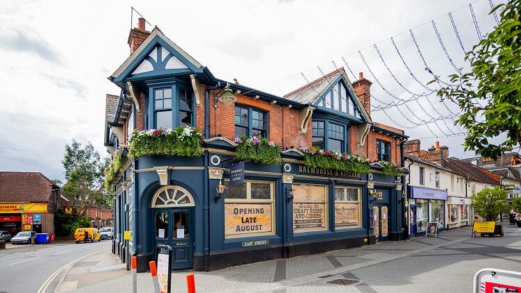 Brewhouse & Kitchen open market town's first brewpub