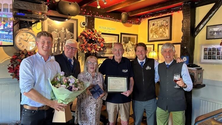 Arkell’s toasts long-serving licensees