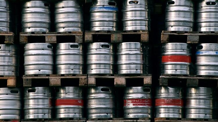 Beer delivery strikes ‘won’t impact pubs’ at Christmas
