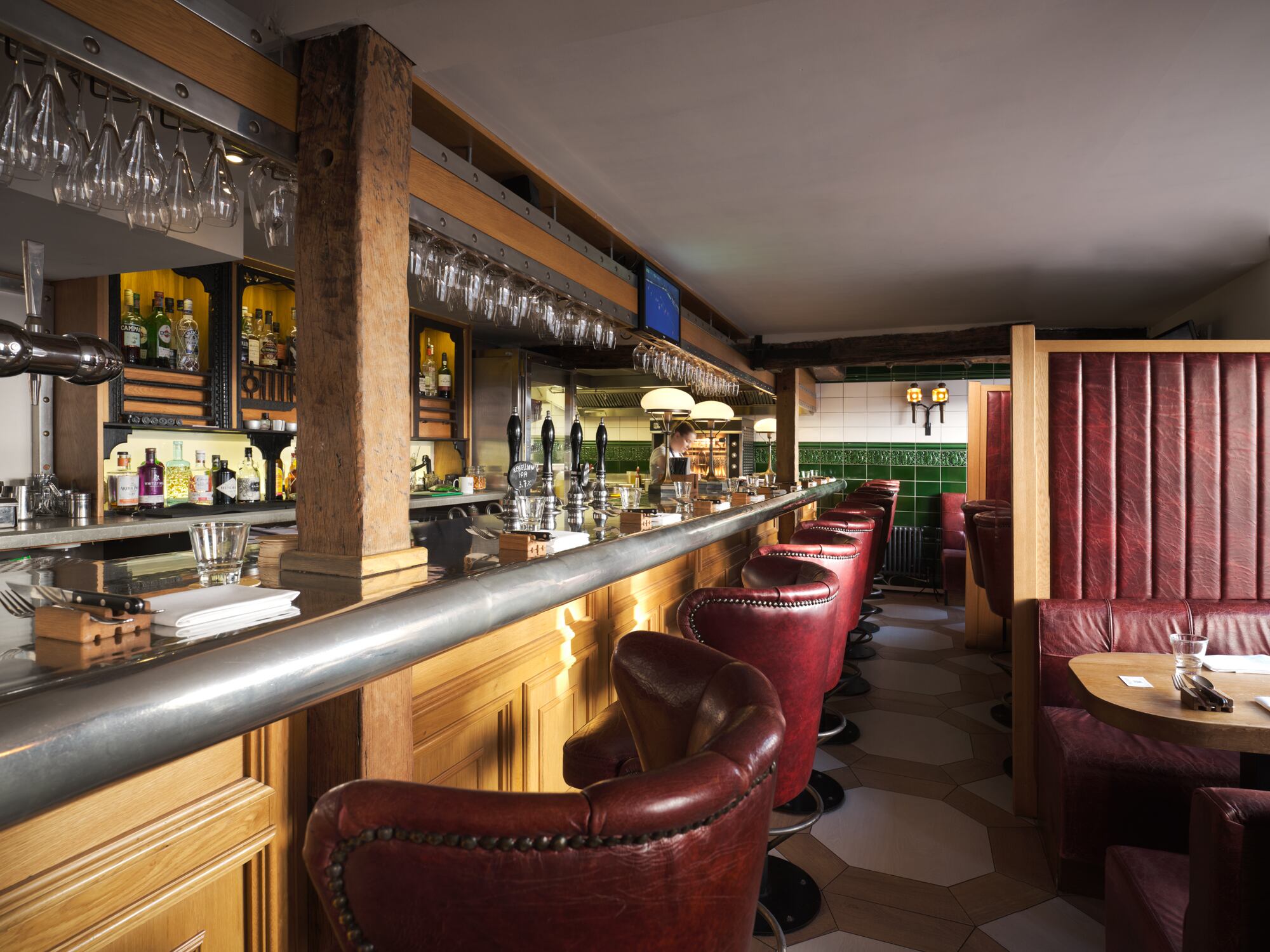 The Coach interior Marlow